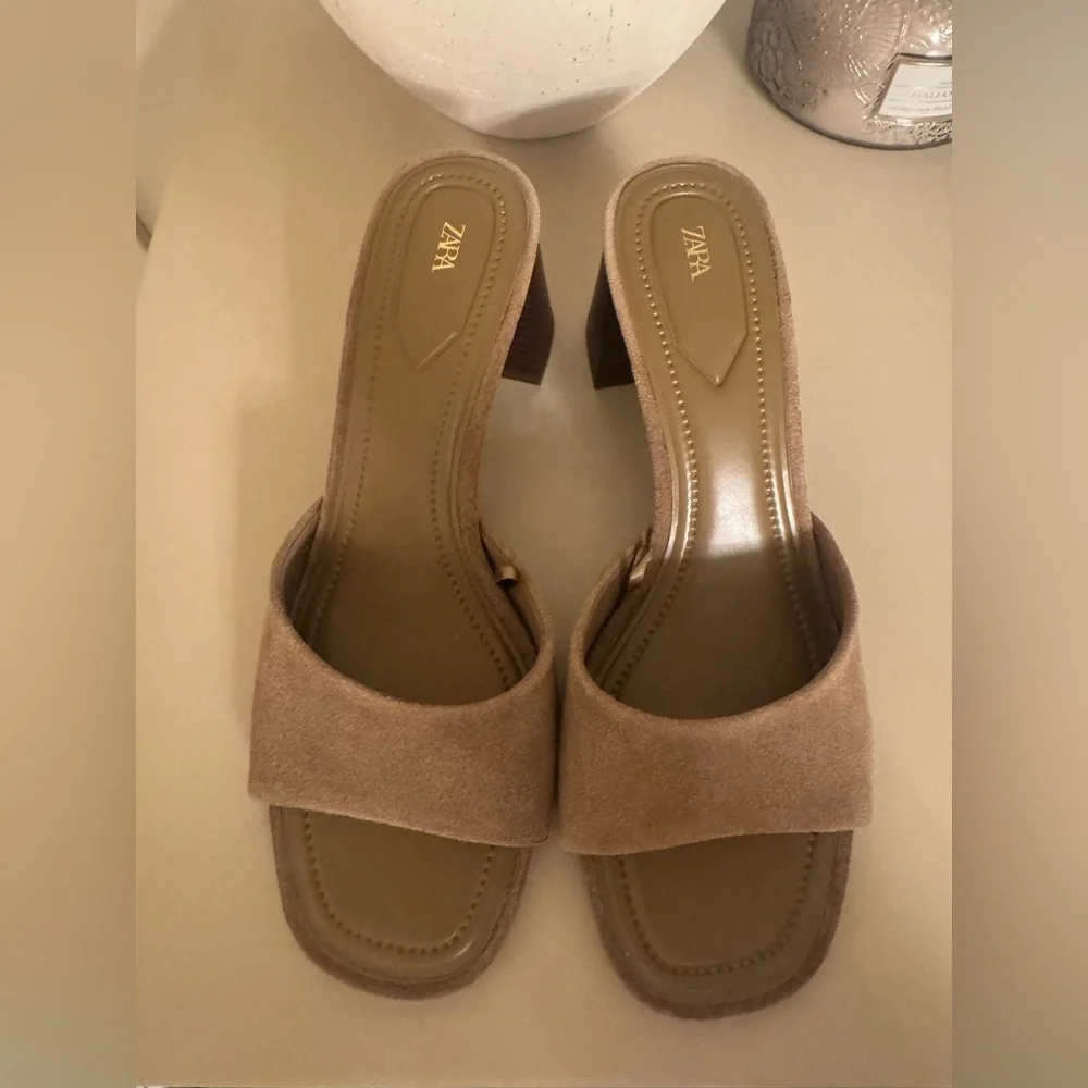 NWOT Zara Split Suede Block Heeled Sandals - Picture 2 of 4